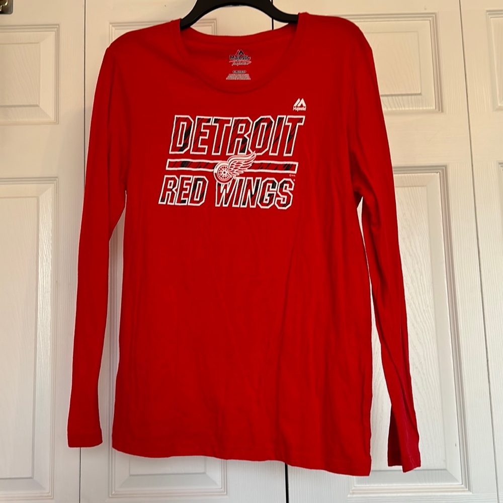 Detroit Red Wings long sleeve t shirt
